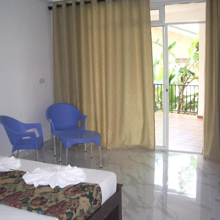 Hotel "Diana" Hikkaduwa Kamer foto