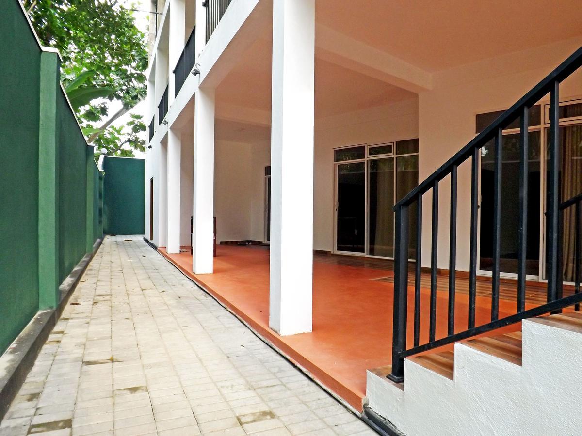Hotel "Diana" Hikkaduwa Buitenkant foto