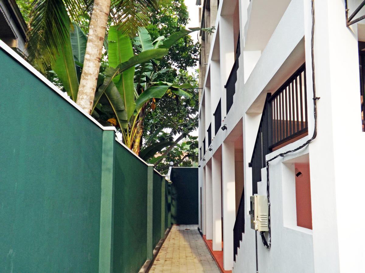 Hotel "Diana" Hikkaduwa Buitenkant foto