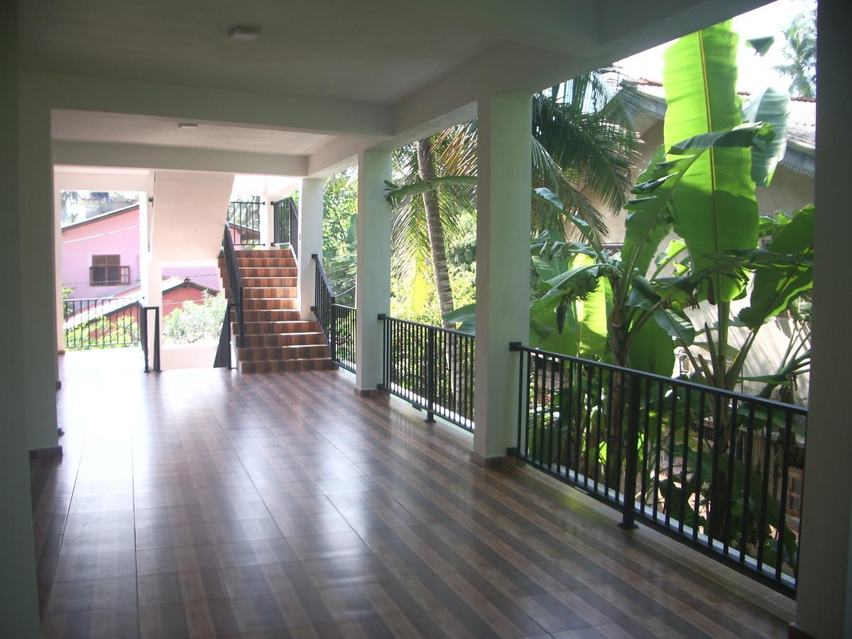 Hotel "Diana" Hikkaduwa Buitenkant foto