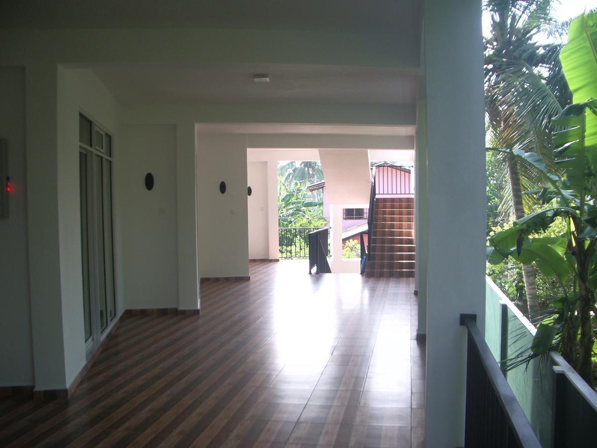 Hotel "Diana" Hikkaduwa Buitenkant foto