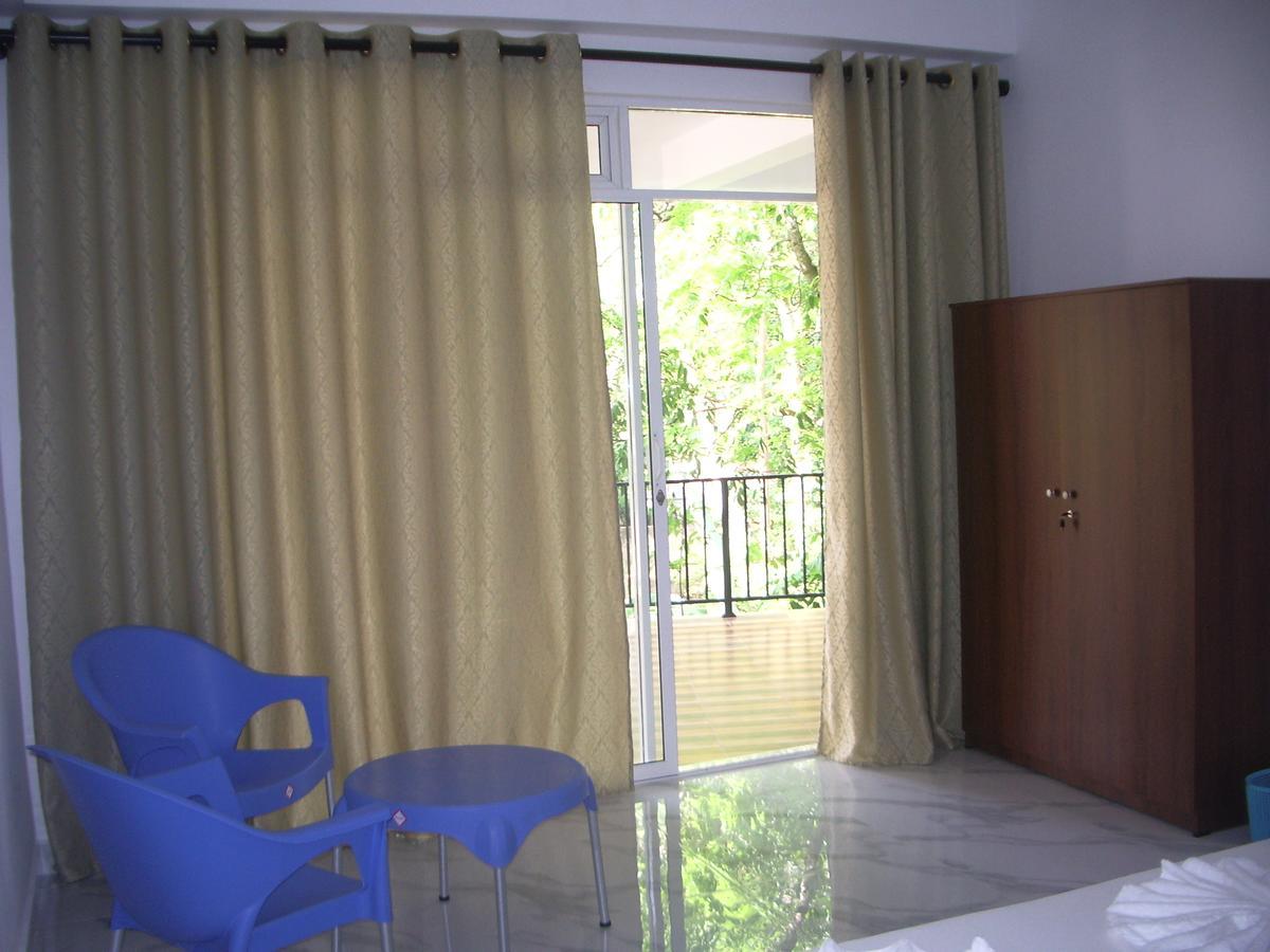 Hotel "Diana" Hikkaduwa Buitenkant foto