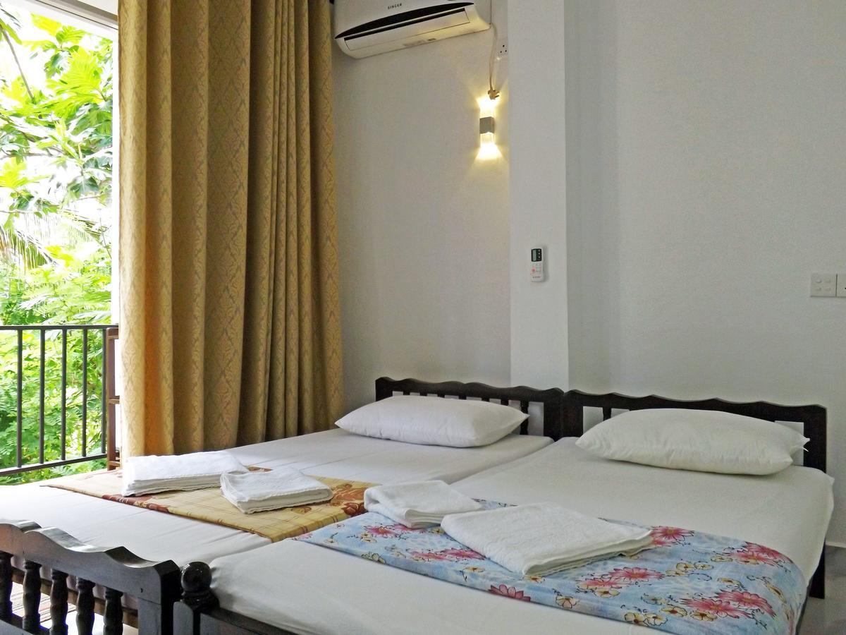 Hotel "Diana" Hikkaduwa Buitenkant foto